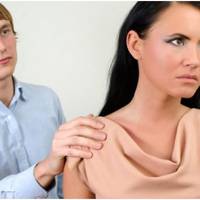 Я все частіше стала шкодувати, що родом з села і у мене немає можливості жити зі своєю мамою. Життя з свекрухою мене не влаштовує, а оскільки чоловік не хоче нічого змінювати, я вирішила піти від ньо