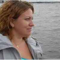 Щосуботи ми з чоловіком їздили до його мами, де я важко працювала. Тому одного разу я перестала до неї їздити. Спочатку свекрусі не подобалося те, що чоловік в гості приїжджає, а я ні.