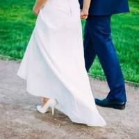 Я зі свахою вже готувалася до весілля. Гості були запрошені, ресторан оплачений, меню замовлено. Наближався найщасливіший день в житті наших дітей, як я побачила свого сина з його колишньою.