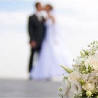 Рідна сестра не покликала мене на своє весілля, бо я не сподобалася його тітці. У своєї тітки чоловік сестри єдиний спадкоємець, тому вони вибрали її, а мною знехтували