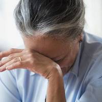 Одного дня Петро переступив поріг Валентини, він попросив, щоб вона йшла до нього жити. Валя ще довго стояла, наче її холодною водою облили, не хотіла займати місце своєї найкращої подруги.