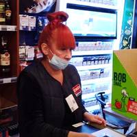 “Народилась в СРСР та говорити буде на русск@м языке.” У Києві на Печерську касирка відмовила обслуговувати клієнтку українською