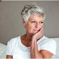 Олександр повернувся в село через 30 років, коли у мене був чоловік і троє дітей. Я вирішила не говорити йому, що Світлана – його донька, хоча він і питав про це.