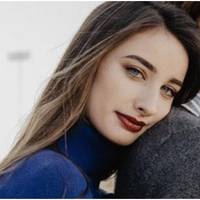 В неділю Руслан прокинувся близько полудня, і на столі його вже чекали вареники з сиром. Я подумала, що зараз якраз слушна нагода з ним поговорити. Справа в тому, що ми з Русланом офіційно не розписа