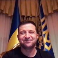 Блогер : Зараз десь, від браку кисню, хтось пoмuрає… Ти ж Президент все ж таки…А так ти ще раз довів…