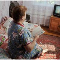 Я завжди думала, що діти будуть допомагати мені в старості. А зараз виходить так, що це я допомагаю їм – мої дочки дуже часто залишають на мене своїх дітей, а мені важко з ними сидіти.