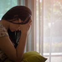 9 років я живу у шлюбі зі своїм чоловіком. У нас така хороша сім’я, що навіть найближчі родичі постійно заздрили. Але, останнім часом, я стала помічати, що чоловік приходить з роботи пізно ввечері і в