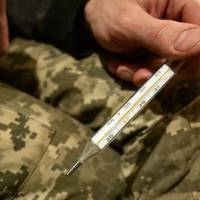 Відео. COVID-19 У ЗСУ: “Після того, як зник нюх, я тиждень жив у казармі та вибивав машину, щоб здати тест. Вже з позитивним результатом мене ізолювали у холодне приміщення”