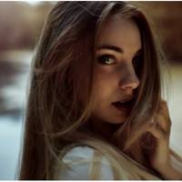 Свекруха принесла одну шоколадку, хоча у нас було двоє дітей. Шоколадку вона віддала своєму молодшому онукові, на той момент йому було три роки. І так робила постійно, вона щось купувала смачне, але