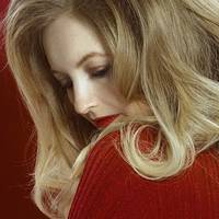 Щодня, прокидаючись вранці, я просила свого чоловіка, щоб він пішов до своїх батьків і попросив їх помінятися квартирами, нам в однокімнатній квартирі навіть ліжечко ніде поставити для другої дитини,