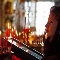 Ользі зараз 40 років. 20 вона прожила зі своїм чоловіком людям на заздрість, коли не зайдуть сусіди до них, дім – повна чаша.