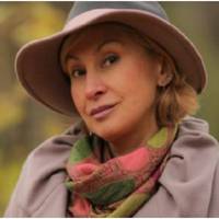 Я відразу прописала зятя до нас в квартиру, донька на цьому наполягла. Зять без роботи, їсть багато, грошей не приносить. Все господарство було на мені.