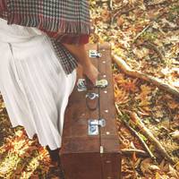 Шкода Галину, – пліткують кумасі. – Чоловік привів молоду коханку, якій і тридцяти немає! А Галині сорок вісім, і її – з валізою на вихід.