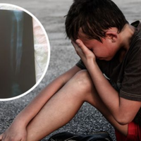 Плакав від болю: під Одесою вчителька сказала винести за територію школи дитину зі зламаною ногою