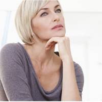 Під час розлучення свекруха сказала, що я не повинна отримати ні копійки, адже це все належить їм, а я прийшла на все готове. І тут я випадково дізнаюся, що будучи в шлюбі зі мною, чоловік таємно купи