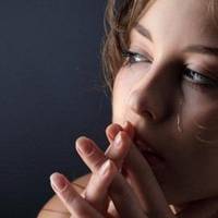 Одного разу, коли Роман повертався з Польщі, батьки його перехватили, і забрали всі зароблені важким трудом гроші. Сказали, що я марнотратка, а в них гроші на довше збережуться.