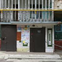 2 роки тому нам з чоловіком жилося дуже важко, грошей не було і ми вирішили поїхати за кордон на заробітки. А тут з’явилася сестра мого чоловіка, вона розлучилася, немає де жити.