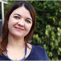 Перед знайомством з майбутньою свекрухою я відверто хвилювалася. І як виявилося, не даремно. Я їй не сподобалася і вона цього навіть не приховувала. Ми сіли за стіл, Марина Олексіївна почала розпитува