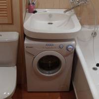 Я так не люблю, коли свекруха приїжджає до нас з ночівлею. У ці дні я завжди мовчу, бо моє життя міняється повністю.