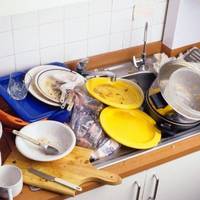 Влітку чоловікові дали відпустку на 2 тижні. Ми вирішили до друзів поїхати в Одеську область, у них будиночок біля моря. Свекруха якраз втратила роботу і ми попросили посидіти її з нашими дітьми 4 і