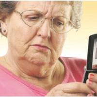 Я впустила сина з невісткою пожити до себе в квартиру. Коли не прийду до них подивитися, завжди повертаюся звідти дуже засмучена. Невістка, схоже, взагалі не прибирає.