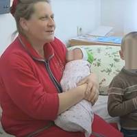 “Нам дуже важко..”Жінка народuла 19-ту дuтину в 45 років!Bражаюча історія із Рівненщини