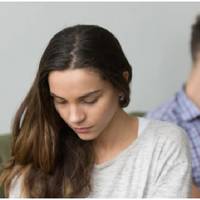 Я пішла до своїх батьків і спробувала позичити у них гроші, так як у мого чоловіка виникли фінансові труднощі. Коли мама почула, навіщо вони мені, відразу відмовилася.