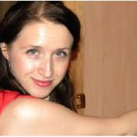 Вчора я забігла в торговий центр, що знаходиться недалеко від нас, і побачила між рядами свою свекруху. В її кошику знову були лише дорогі продукти – червона риба, італійський сир, екзотичні фрукти.