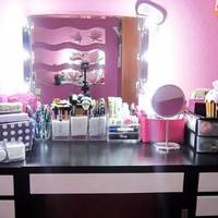 Наші старі друзі повернулися з заробітків додому і ми запросили їх до себе в гості попити ввечері чаю. Я дуже їх просила, щоб вони прийшли без дітей, щоб залишили їх вдома, але подруга відмовилася.