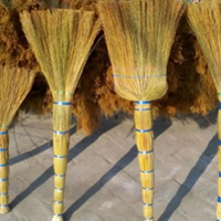 Головні заборони на прикмети що стосуються віника, про які має знати кожна господиня