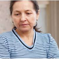 На двадцяти п’ятиріччя сина ми з чоловіком купили йому двокімнатну квартиру. З стареньким ремонтом, але свою. Тепер син одружується, свати відразу нас попередили, що житлом молодих маємо забезпечити м