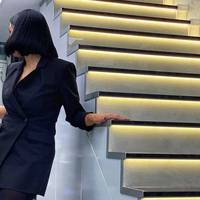 Проклинаючи мене, майбутня свекруха пішла з гордо піднятою головою. А ввечері наречений заявив, що весілля не буде. Я тихенько опустилася по стіні