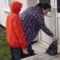 Я з чоловіком завжди говоримо нашим дітям, що тут все наше, а вашого тут нічого немає. Квартиру ми самі купили, на автомобіль теж ми заробили. Дітям своїм я допомагати не збираюся, жодної гривні не д