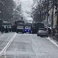 “Різануло око. Досі не можу повірити що це сьогодні, а не 7 років назад… Влада Зеленського остаточно пішла шляхом Януковича-Лукашенка.”, – політолог