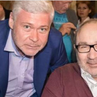 Сьогодні вночі пішов мій друг, людина нескінченно закохана в свій Харків. Він з сірого і старого Харкова зробив місто