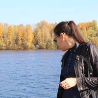 Ніколи не розуміла причину радості мами, коли батько їхав у відрядження. Здавалося, що так не повинно бути, це суперечило сімейному щастю. Але таємниця розкрилася через багато років по тому