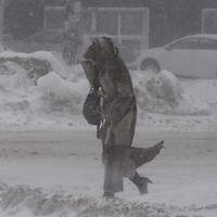 Я чотири роки працюю з Катериною Василівною в одному кабінеті. Завжди думала, що вона одна, що у неї нікого немає, так шкодувала її всі ці роки. А вчора вона розговорилася.