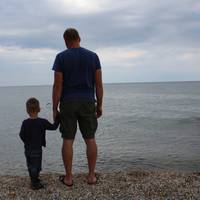 За тиждень до Нового року я ледве плелася із зали суду. Сльози застилали очі. В голові звучало лише одне: “Ви більше не є чоловіком і дружиною».