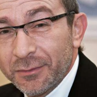 Парадокс Харкова: Кернес залишив місту багатомільйонні кредити та туалет за 200 тисяч доларів