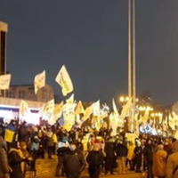 ФОПи прийшли під Палац Україна – будівлю оточили правоохоронці