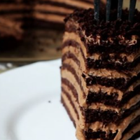 Без випічки! Торт з оксамитовими коржами і кремом зі смаком морозива