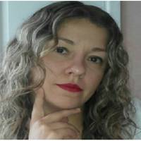 На початку грудня у мене був день народження, я натякнула чоловікові, що було б добре купити нам додому посудомийну машину. Але моє прохання чоловік не почув, сказав, що я сама дуже добре мию посуд.