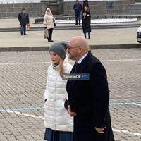 До ХАТОБу приїхали Добкін, Мураєв, Новинський: похорон Геннадія Кернеса. Як прощаються з мером Харкова