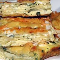 Переклала шарами — і в духовку! Смачний пиріг з лаваша за 20 хвилин