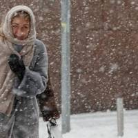 – Зрозумієш, що я була права, та пізно буде тоді, тому обов’язково прислухайся до моєї поради. Тепер у тебе дитина є, тим паче. І ти просто зобов’язана думати про неї.