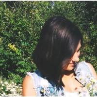 Моєю найбільшою помилкою було те, що я запросила свекрів на новосілля в свою відремонтовану квартиру. Свекруха, замість того, щоб порадіти за сина, лише питала, що стільки коштує і звідки на все це м