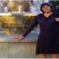 Після одруження син пішов жити до батьків Зоряни. Я теж там один раз була, свати запросили мене в гості. Від побаченого я трохи засмутилася, адже хата в сватів була дуже стара.