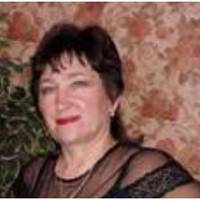 Я думала, що нарешті вже достатньо дала дітям, і тепер можна починати жити для себе. Тому стала гроші складати собі або на квартиру, або на ремонт будинку. Але днями мені подзвонили доньки.