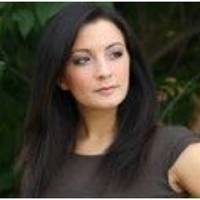 Колишня свекруха запропонувала мені присісти, попити чаю. А потім почала просити мене поставити перед Миколою, моїм колишнім чоловіком, питання, щоб він щомісяця перераховував аліменти на сина.