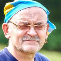 Умань. Кав’ярня. – Прошу американо. – З сахаром? – Ні. Прошу одну цукру))) – Одну ложку сахара? – Ні. Ложку цукру)))